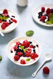 Fontainebleau Aux Fruits Rouges Recette Un Dejeuner De Soleil Recette Alimentation Recette Dessert Leger Recette