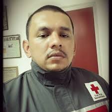 IMPACTANTE VIDEO DEL ACCIDENTE OCURRIDO EN COMITANCILLO, SAN MARCOS.  Momento en que un automóvil atropella a dos personas, minutos después de  haber culminado homenaje por la repatriación de Deisy Fermina Ramirez quien