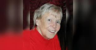 Lisa Santarpia's Instagram, Twitter & Facebook