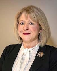 Shelly Wilson's Instagram, Twitter & Facebook