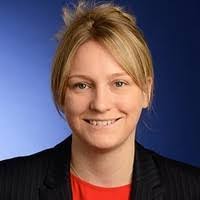 Amy Crowson's Instagram, Twitter & Facebook