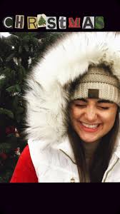 This Christmas reminds me of Love, Family, and the beauty of simple  moments. Merry Christmas, family May God's love fill your Heart, your  family and home❤️❤️❤️ #MerryChristmas #ChristmasJoy #Faith #Grateful #Love