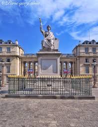 Place Du Palais Bourbon 75007 Paris Paris Monuments Plaque De Rue