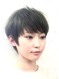 人気のヘアスタイル 髪型を探すならkirei style キレイスタイル ミディアムショートヘア ヘアスタイル 美髪