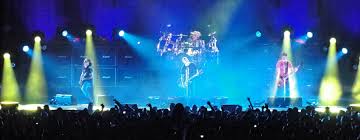 Staind is well known for using baritone guitars and over 20 guitar tunings, which helps give the band its distinctive sound. Staind Wikipedia