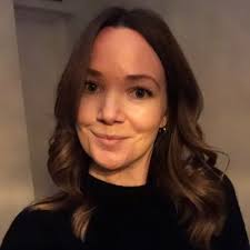 Amy Dutton (@pinotblush)