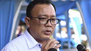 We found one dictionary with english definitions that includes the word eddin syazlee shith: Internet Expansion Among Kkmm S Main Focuses Eddin Syazlee