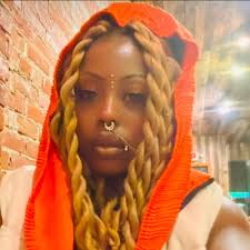 Plus, do those amber teething necklaces really work?