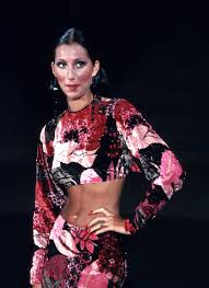 Cher S Best Outfits And Fashion Moments Over The Years Cher Photos And Style Evolution