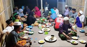 Malam nisfu sya'ban tentu saja menjadi salah satu agenda hebat dalam kehidupan berislam. Tradisi Nisfu Sya Ban Di Madura Kabar Madura