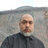 Dennis Tung's Instagram, Twitter & Facebook