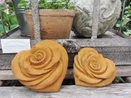 Moderne deko trends garten mit baumstamme gestalten die besten 25. 2er Set Rosen Herz Rost Braun Poly Deko Garten Landhaus Stil Shabby Grab Dekor Ambienteschmiede