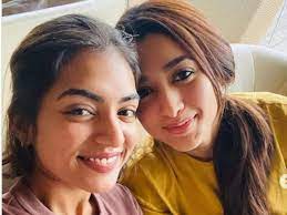 Dulquer salmaan and amaal sufiya. Lockdown Effect Nazriya And Dulquer S Wife Amal S Social Media Posts Go Viral Tamil Movie News Times Of India