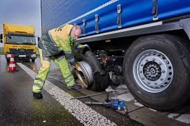 Europe net unser europäisches netzwerk in über 39 ländern. Adac Truckservice Andert Pannenschutz Adac Allgemeine Deutsche Automobil Club Lkw Pannenservice Unternehmens Wirtschaft Und Branchen Nachrichten Sonst News Logistra Fachmagazin Fur Nutzfahrzeug Fuhrpark Und Lagerlogistik