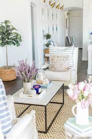 Gorgeous Summer Living Room Home Decor Ideas To Bring Some Summer Color Into Your Home Summerh Summer Living Room Summer Living Room Decor Family Room Design