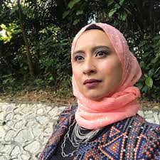 Veja o que maria saloma mendes (mariasaloma1963) descobriu no pinterest, a maior coleção de ideias do mundo. Duduk Sebelah Anak Sendiri Nampak Macam Adik Beradik Melissa Saila Tak Makan Tua Nona