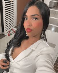 Rodeada de lujos y no son materiales ♥️ FELIZ NUEVO AÑO, para todos 🎆🪅  #añonuevo #felizaño #navidad