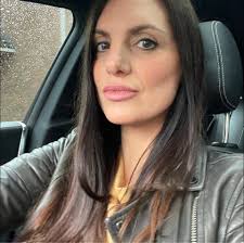 Hi, can anyone recommend a good music teacher for an 8 year old to learn  piano and guitar please?