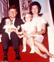 Legendary songwriter and vocalist neil diamond is calling upon his fans to participate in a massive singalong of his beloved hit, sweet caroline. a kennedy center honoree, diamond has long been recognized for his contributions to the american musical canon. Neil Diamond Caroline Kennedy Neil Diamond