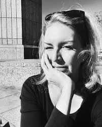 Repost @amy.mitchum ... Good hair days should be recorded. #lifeafter50  #silversisters #aginggracefully #letsbereal