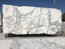Citește pe wikipedia despre belgia. Calacatta Belgia Marble Blocks