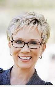 Hairstyles For Women Over 50 With Glasses Short Hair Styles Hair Styles For Women Over 50 Thick Hair Styles