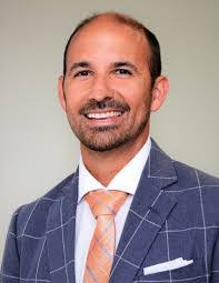 Andrew Kucera's Instagram, Twitter & Facebook