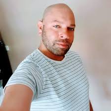 Hi everyone, I've made a new group for singles in York and Leeds to meet up  and mingle and chat and socilaise so if you fit the above criteria and  would like