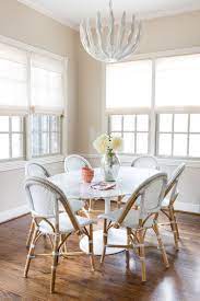 We Present You Our Favorite Dining Room Lighting Ideas Glamourous Dining Room Marble Top Dining Table Saarinen Dining Table