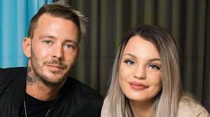 Maybe you would like to learn more about one of these? Joakim Och Jonna Lundell Ar Slakt Med Varandra