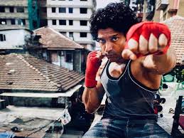 Toofan goes urban in the video of this recently released single christened 'yoyoyo'. Farhan Akhtar S Toofaan Gets A Release Date Read All The Details Here Filmfare Com