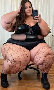 BoBerry - Free pics, galleries & more at Babepedia