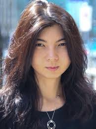 Lesley Walker's Instagram, Twitter & Facebook