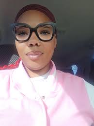 Nina Walls (@iamninawalls)