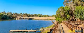 Na barragem poderá praticar os desportos náuticos em voga: Montargil As Atracoes Do Grande Lago Do Alto Alentejo Quilometrosquecontam