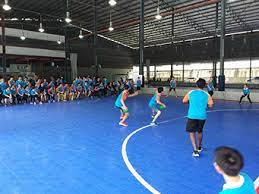 You can do the exercises online or download the worksheet as pdf. Bola Baling In English