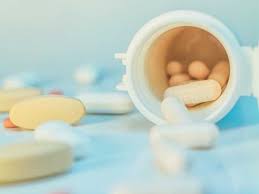 Pill Stuck In Your Throat Here S What To Do Pill Throat Healthy Tips