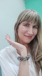 REALLY enjoying this book, by @konabrown 🙌 So many nuggets of wisdom.✨,  👉I bought my copy at @elvisbrewco, #themommydiaries #konabrownauthor,  #wisdom #christian #christianprinciples #godvalues ...