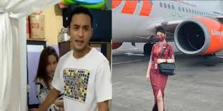 Cantiknya pramugari pesawat arab saudi ketika keluar dari pesawat. Akun Tiktok Pramugari Lion Air Prillia Berliani Ramai Difollow Dan Dihujat Netizen