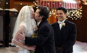 In friends, phoebe buffay marries mike in the end. Top 25 Tv Weddings Friends Phoebe Mike Friends Tv Weddings