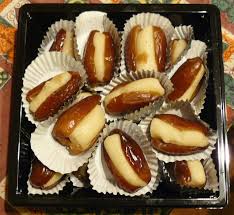 Street Food Cuisine Du Monde Recette De Dattes Fourrees A La Pate D Amandes Recette Dattes Dattes Farcies Dattes