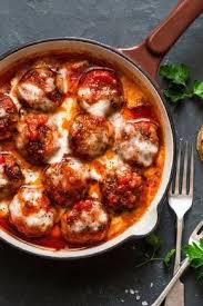 Boulettes De Viande A La Toscane Avec Sauce Tomate Epicee Boulettes Epicee Sauce Tomate Toscane Viande Boulette De Viande Recette Viande Boulette