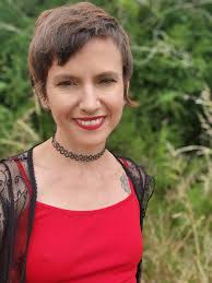 If you were born in or before the 70s, give me a hi 👋