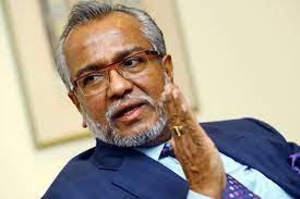 Ketuanya, nik nazmi nik ahmad menggesa pihak berkuasa menyiasat. Shafee Dr M Wanted Me To Prosecute The Star