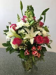 From anniversary and birthday flowers, to valentine's and mother's day flowers, cactus flower florists has the best selection of floral designs for every unique occasion. Elite Flowers And Gifts 119 Photos 60 Reviews Florists 20280 N 59th Ave Glendale Az Phone Number Products Yelp