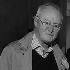 Tributes paid as man who helped bring art to north-east hospitals dies aged  89