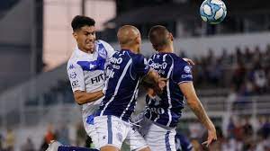 Both teams try to perform well in reserve league. Velez Vs Godoy Cruz Velez Paga Caro Su Ineficacia Y Cae Ante Godoy Cruz Marca Claro Argentina
