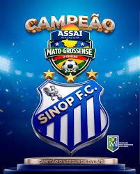 🏆 O Galo do Norte &eacute; campe&atilde;o! Com vit&oacute;ria por 2 a 0 sobre o Cacerense, o  Sinop conquistou o t&iacute;tulo do Assa&iacute; Mato-grossense 2&ordf; Divis&atilde;o 2026 diante da  sua torcida. A