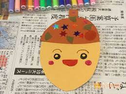 乳児さんの製作にも シールを貼って作る ドングリぼうや 指先練習に ほいくびより 11月製作 保育園 製作 秋のクラフト