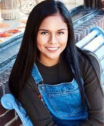 Luz May's Instagram, Twitter & Facebook